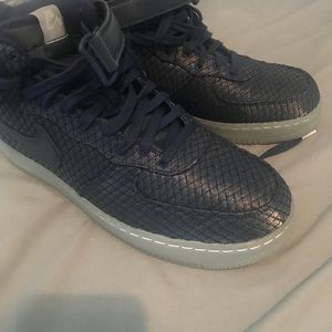 Air force one mid high